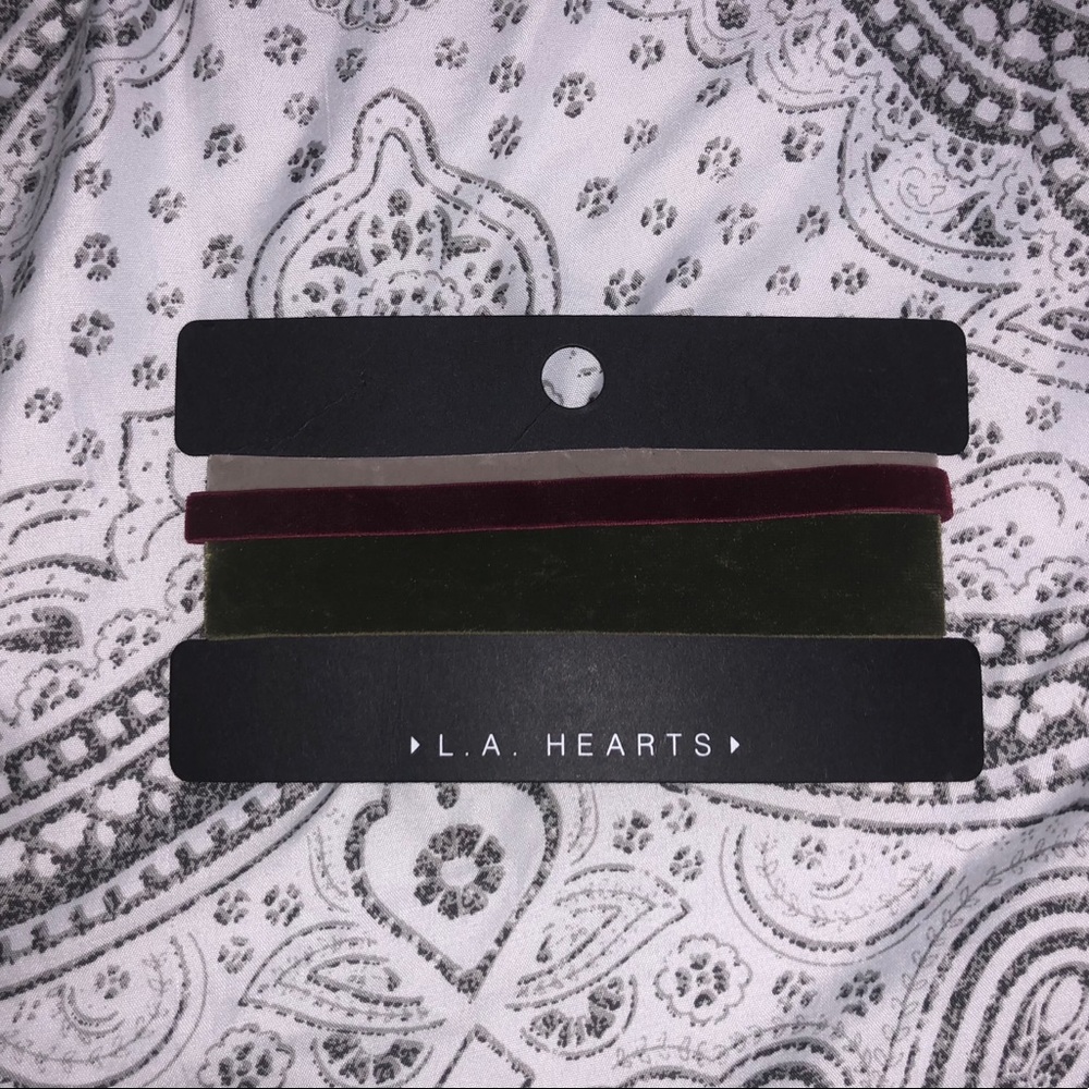 L.A HEARTS  3 Set of Suede Chokers